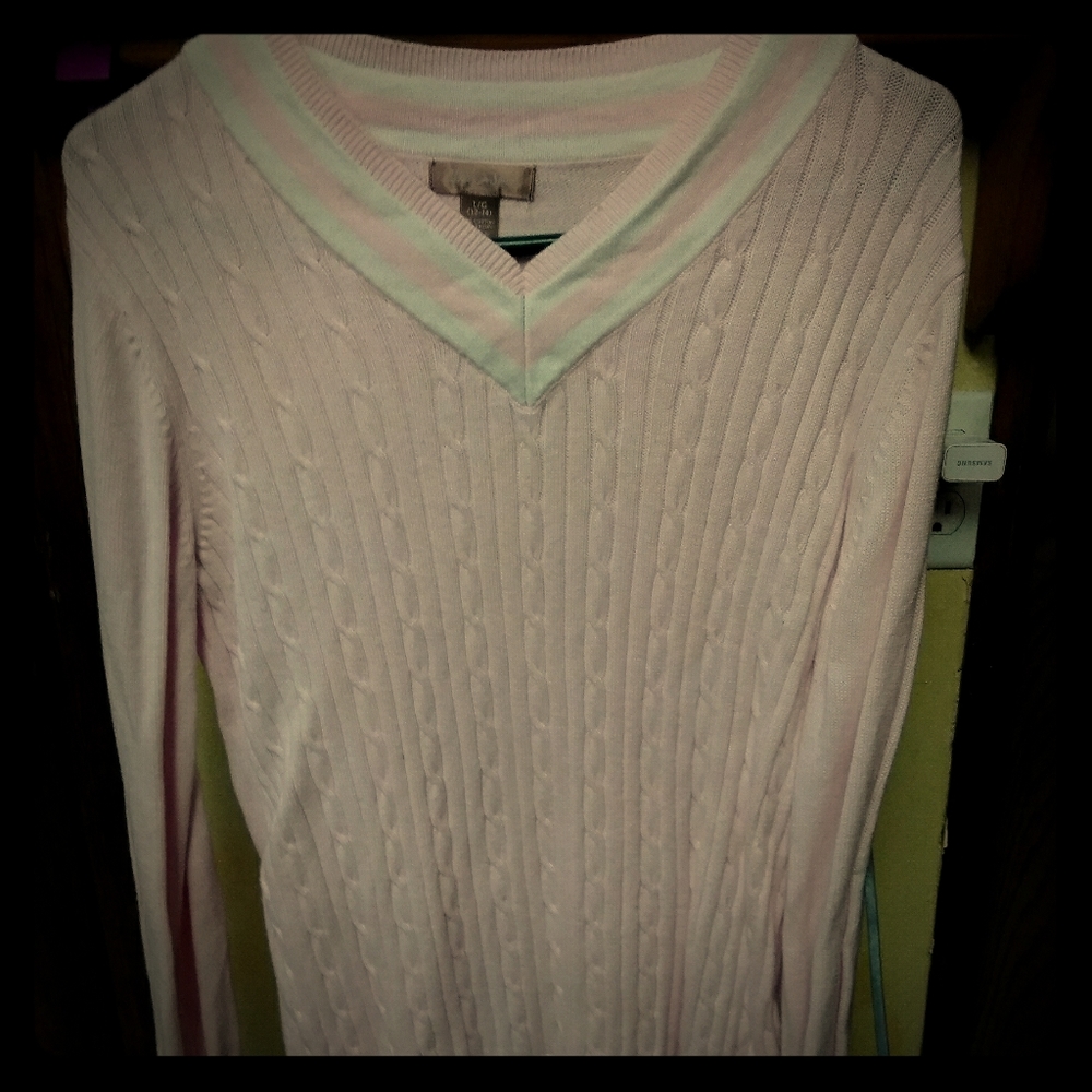 Pink sporty sweater